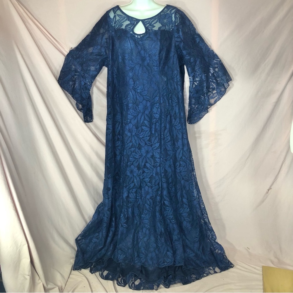 Women’s Dark Blue Lace A-line Dress with Keyhole Neck Prom Formal Size 4XL XXL